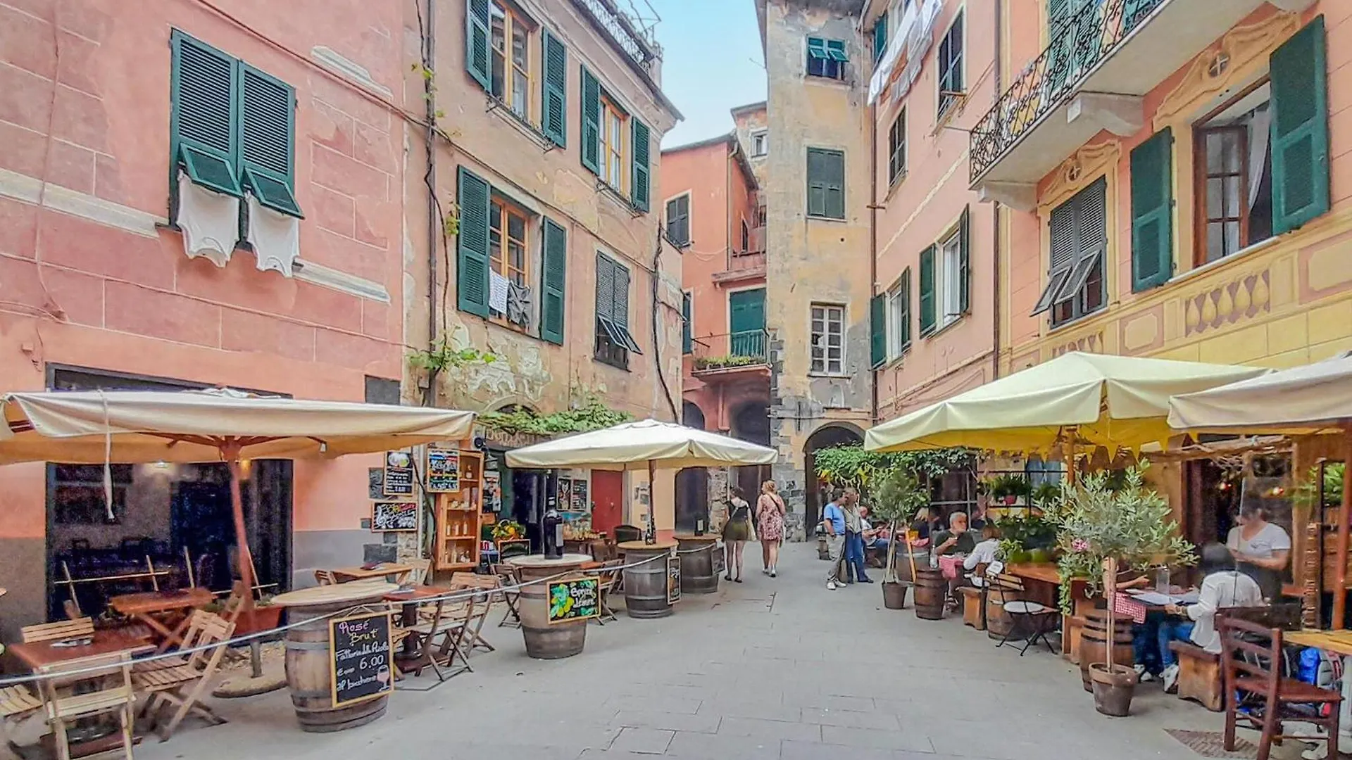 2 Bedroom Awesome Apartment In Monterosso Al Mare