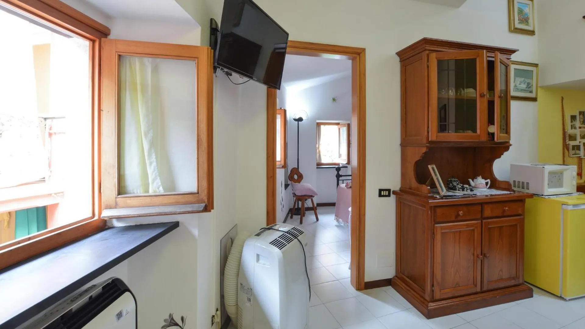 2 Bedroom Awesome Apartment In Monterosso Al Mare