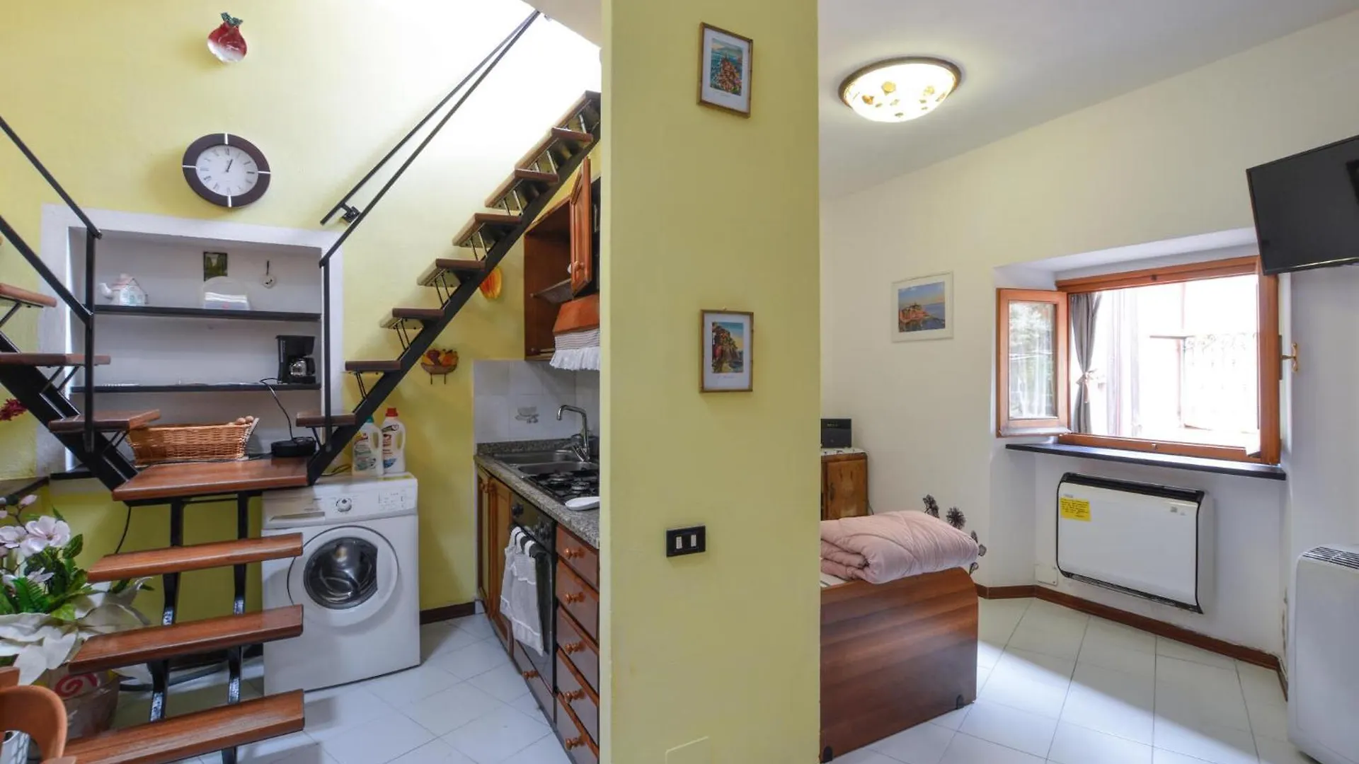 2 Bedroom Awesome Apartment In Monterosso Al Mare